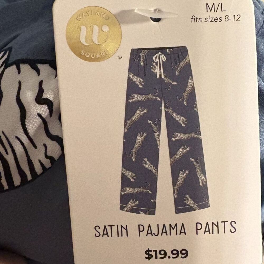❤️ Satin Pajama Pants Blue Animal print drawstring Available S/M and M/L NWT - Picture 4 of 5